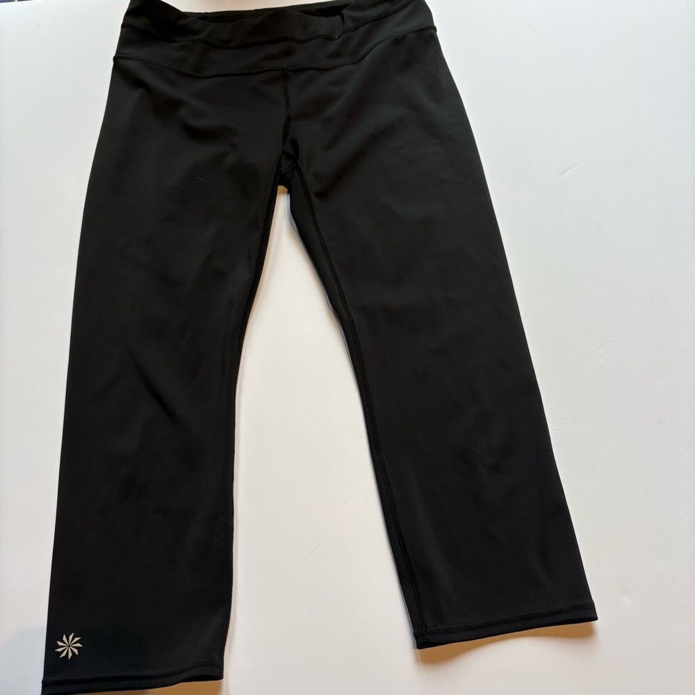 Athleta Women's Black Athletic Capris, Stretchy Size Medium